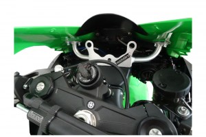 Kawasaki ZX-10 R 21-FHR with GFK airduct on bike